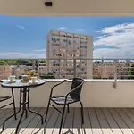 Sun Towers By Renters *