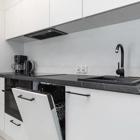 Sun Towers By Renters Apartment *