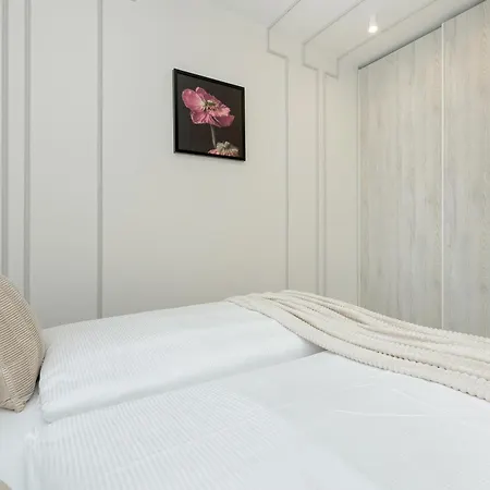 Apartment Sun Towers By Renters *